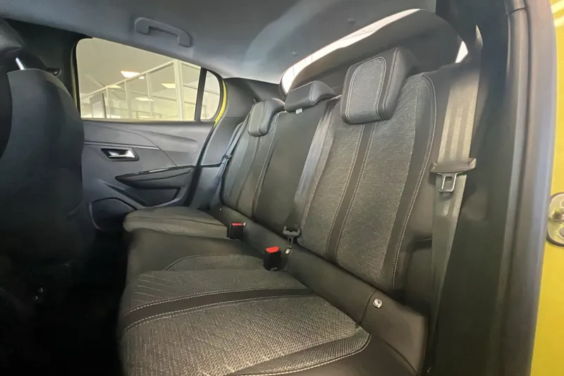 Image secondaire du véhicule 19