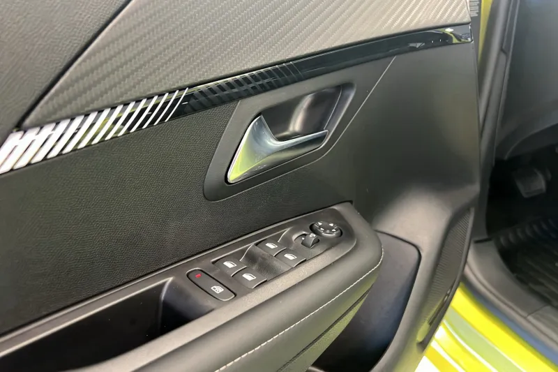 Image secondaire du véhicule 24