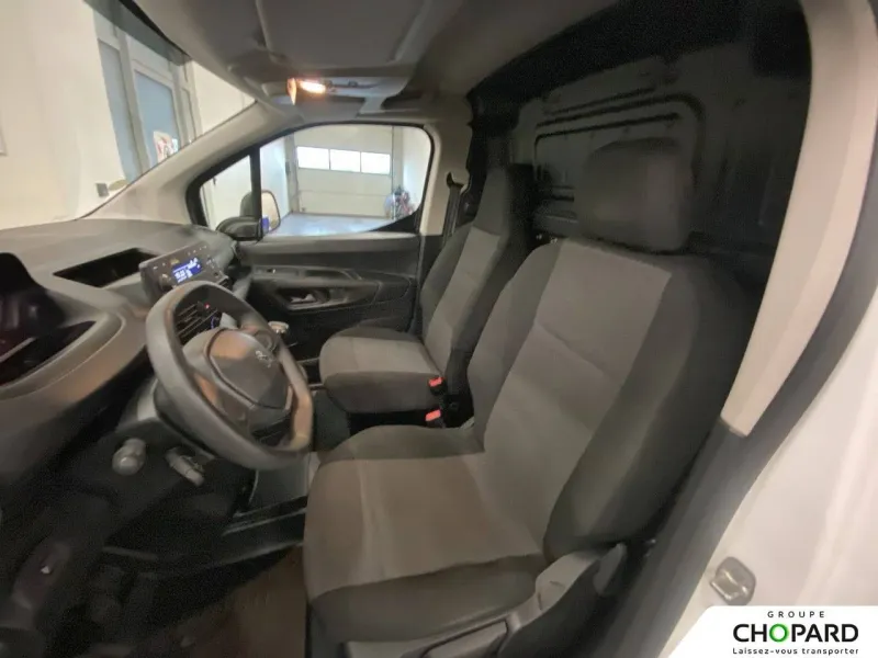 Image secondaire du véhicule 10