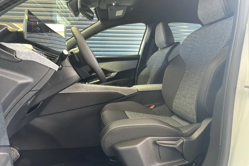 Image secondaire du véhicule 10