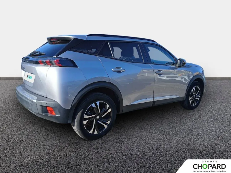 Image secondaire du véhicule 9