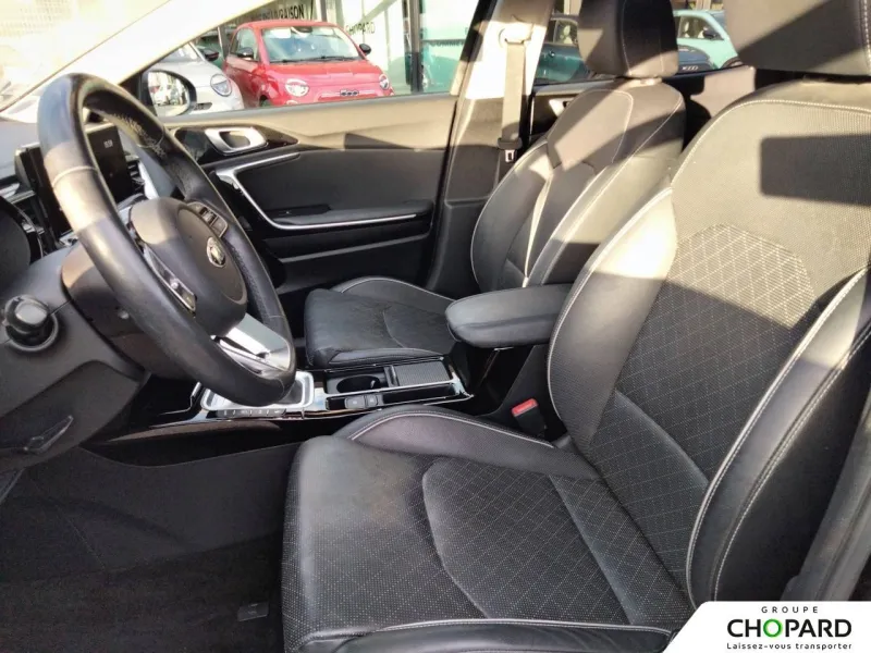 Image secondaire du véhicule 12