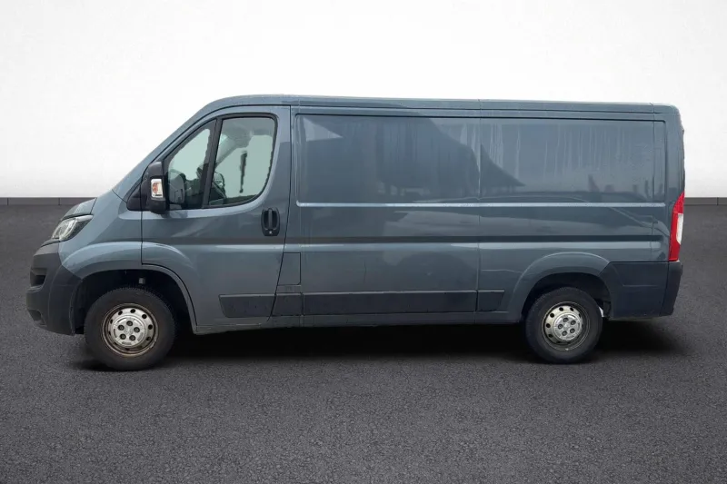 Image secondaire du véhicule 4