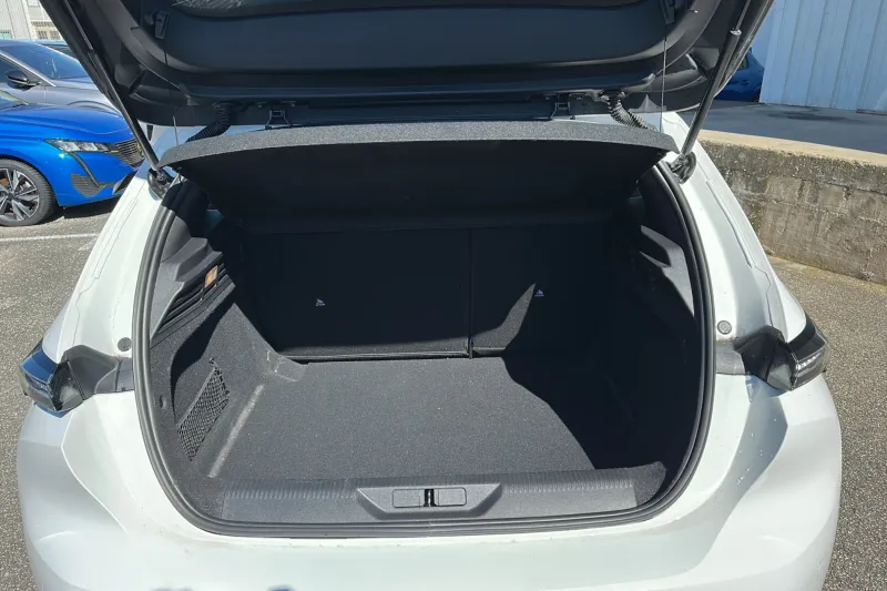 Image secondaire du véhicule 10