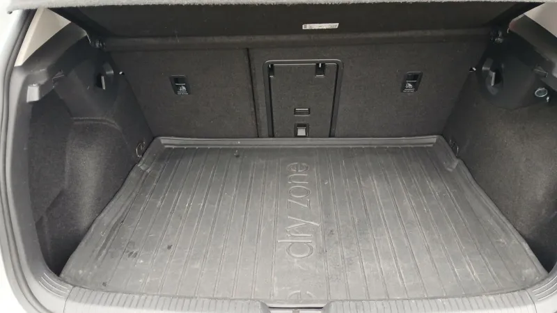 Image secondaire du véhicule 10