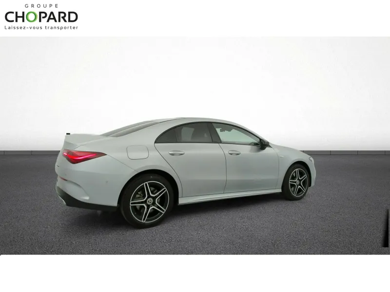 Image secondaire du véhicule 10