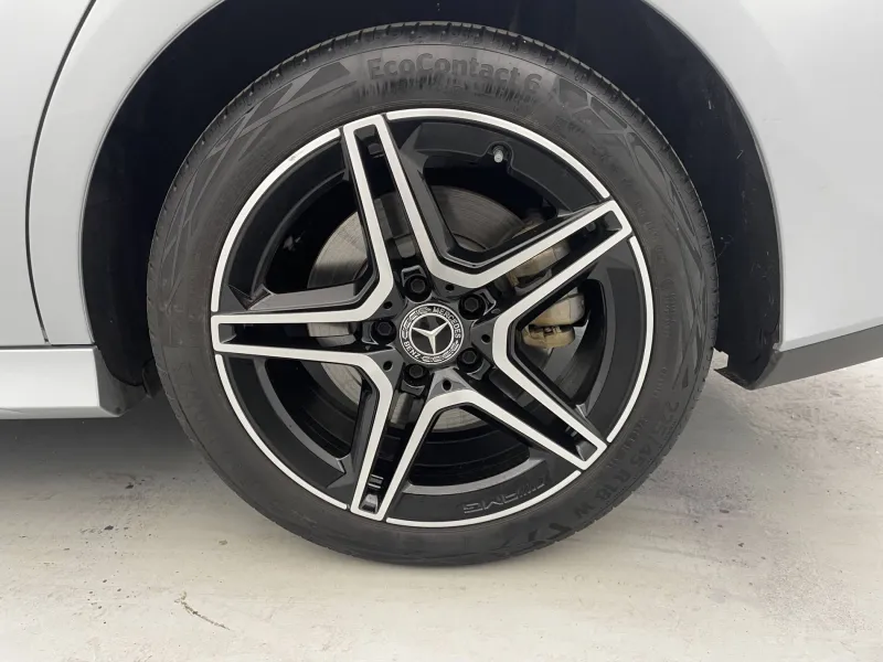 Image secondaire du véhicule 18