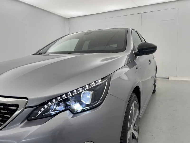 Image secondaire du véhicule 32