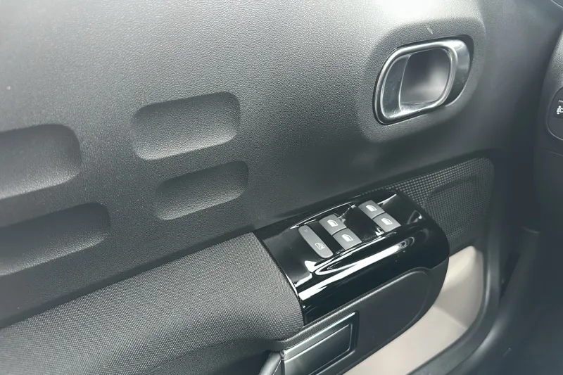 Image secondaire du véhicule 22