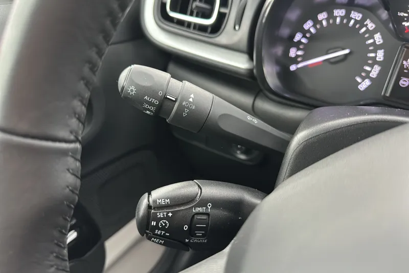 Image secondaire du véhicule 23