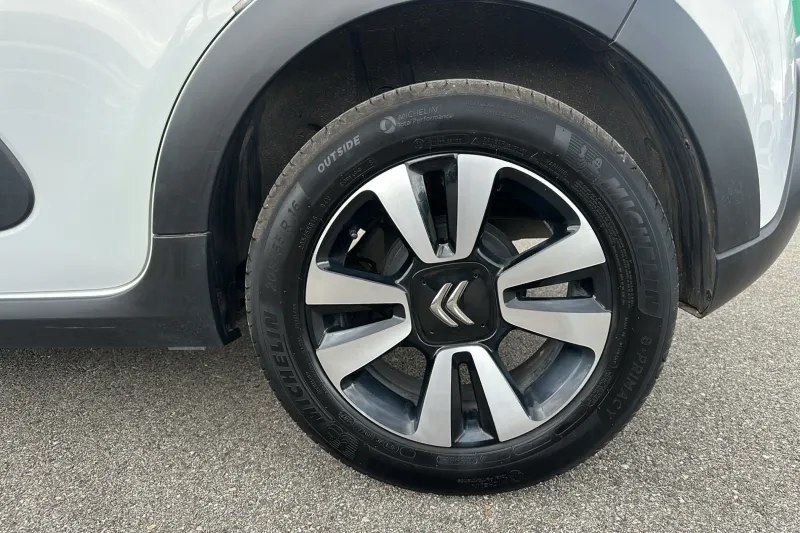 Image secondaire du véhicule 25