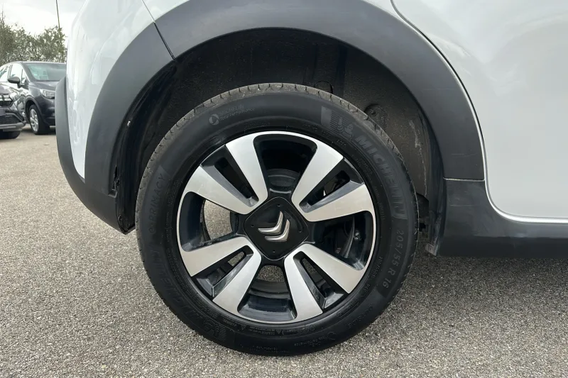 Image secondaire du véhicule 28