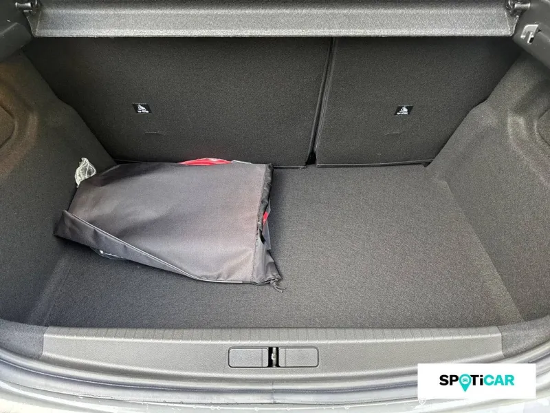 Image secondaire du véhicule 9