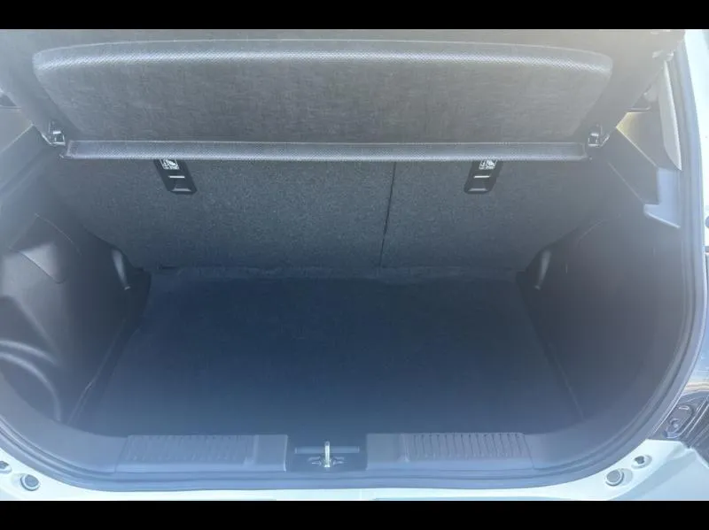 Image secondaire du véhicule 10