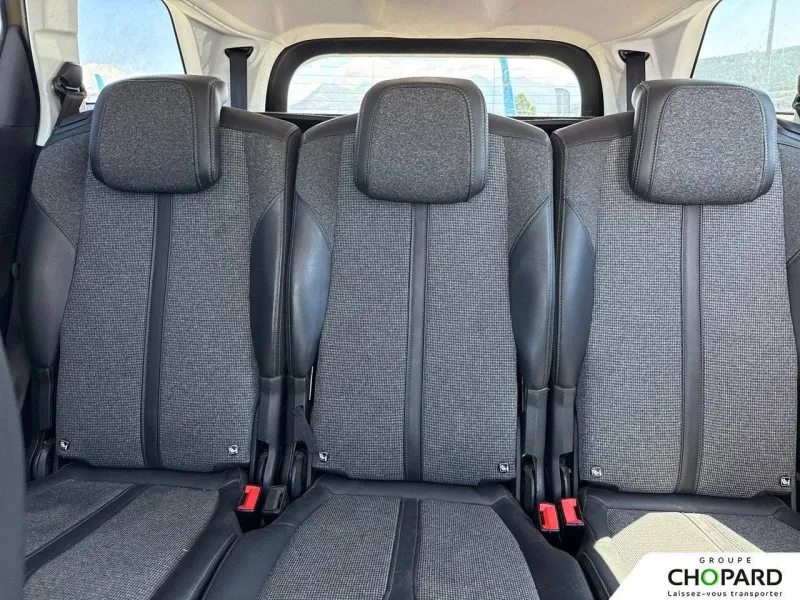 Image secondaire du véhicule 12