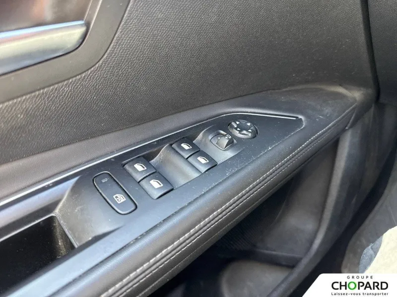 Image secondaire du véhicule 23