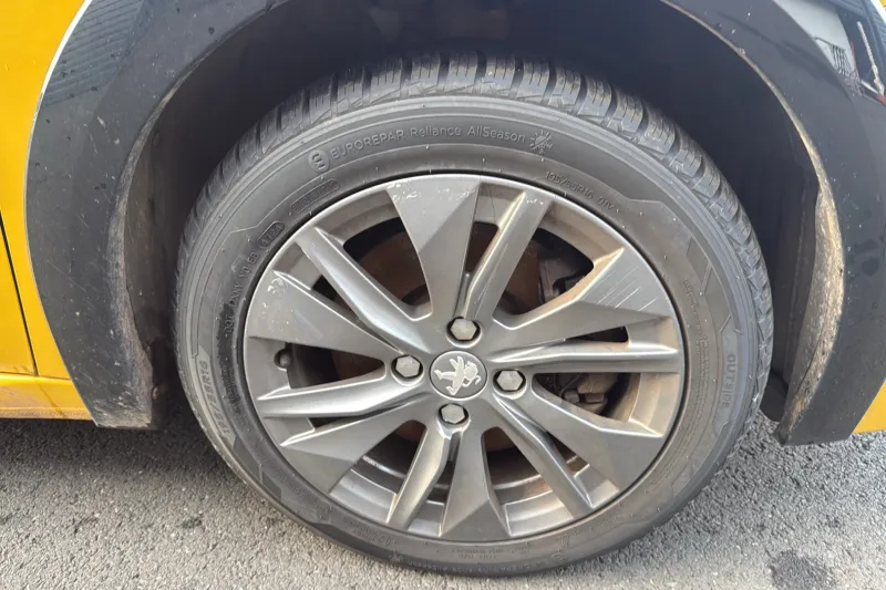 Image secondaire du véhicule 15