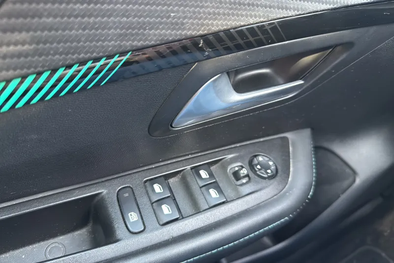 Image secondaire du véhicule 40