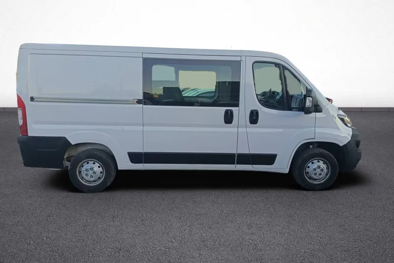 Image secondaire du véhicule 8