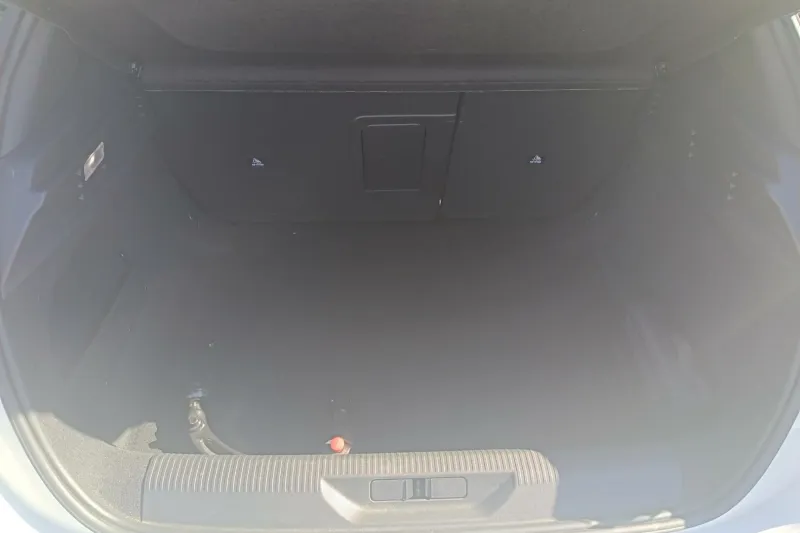 Image secondaire du véhicule 10