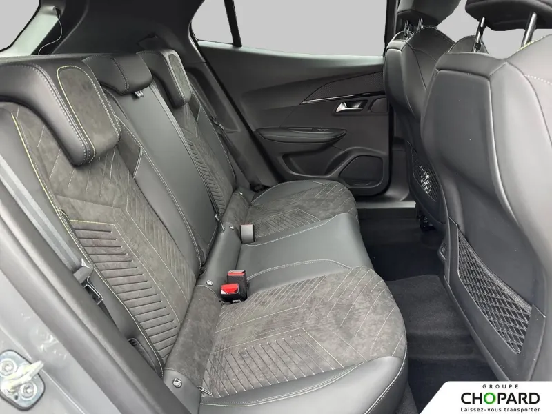 Image secondaire du véhicule 21