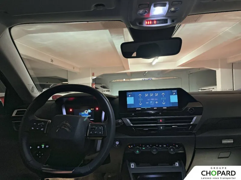 Image secondaire du véhicule 9