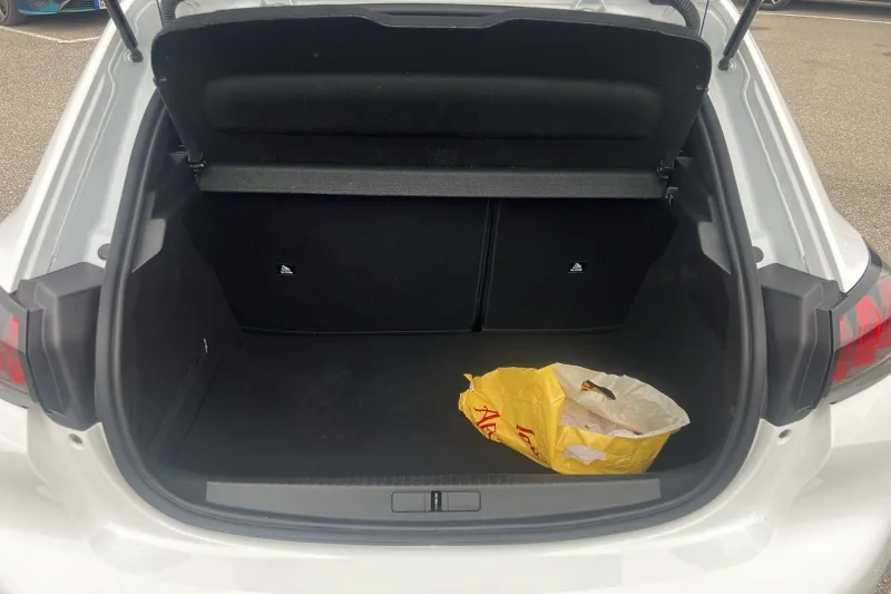 Image secondaire du véhicule 10