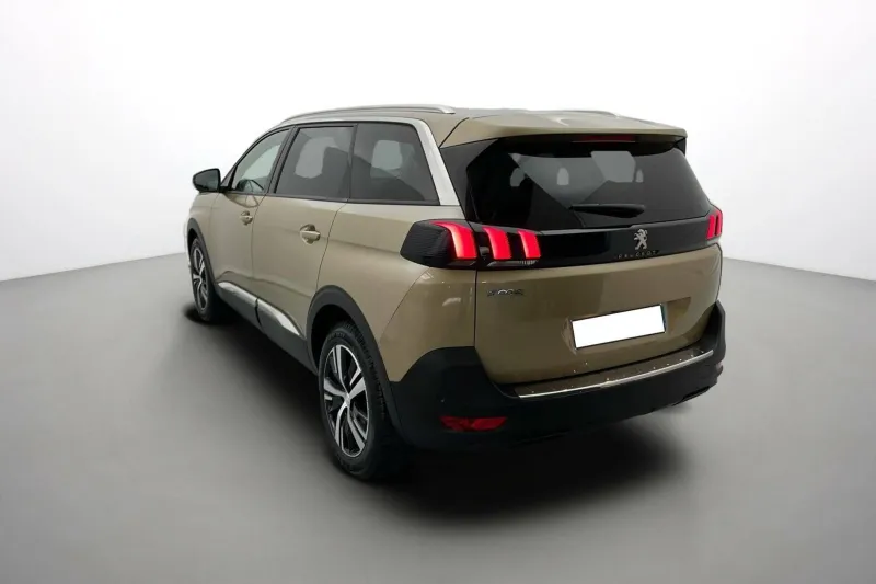 Image secondaire du véhicule 40