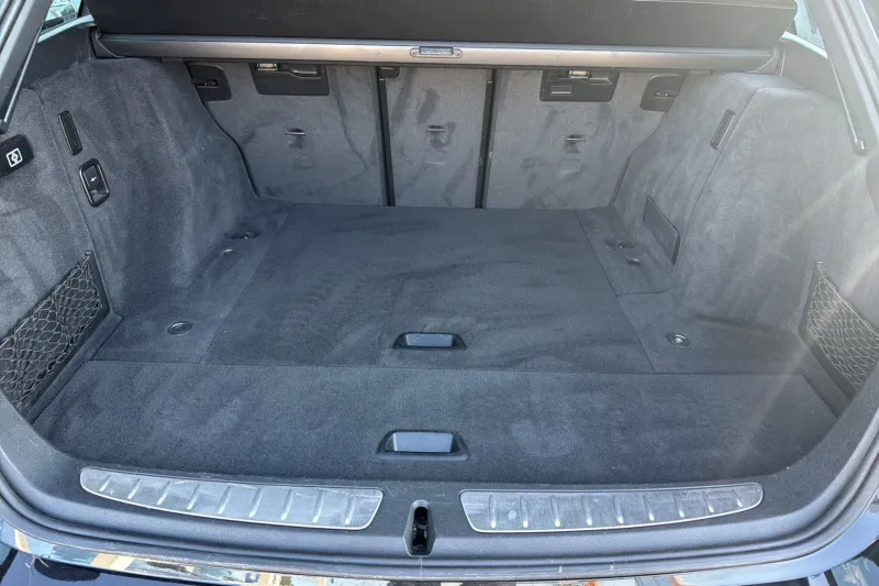 Image secondaire du véhicule 10