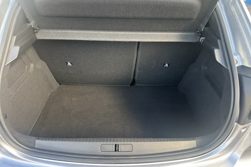 Image secondaire du véhicule 10