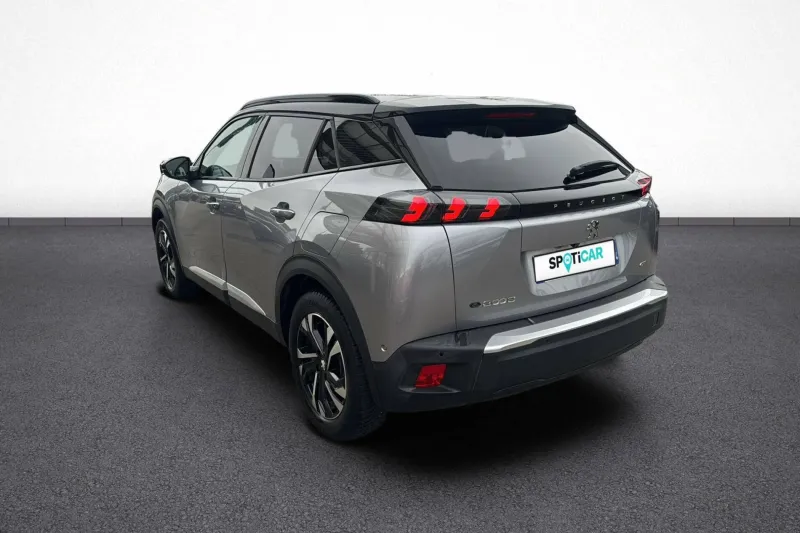 Image secondaire du véhicule 5