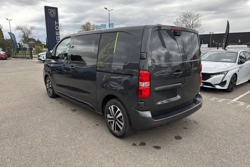 Image secondaire du véhicule 8