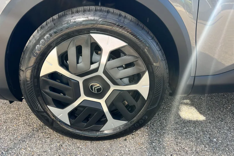 Image secondaire du véhicule 10