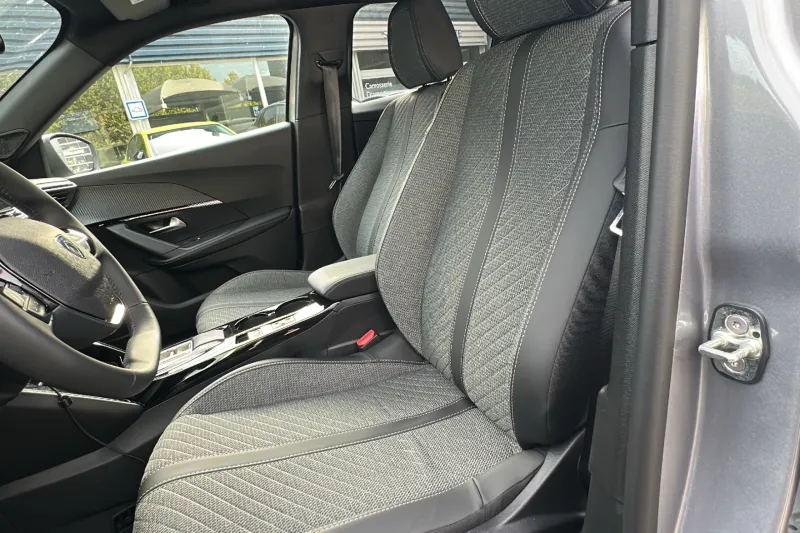 Image secondaire du véhicule 11