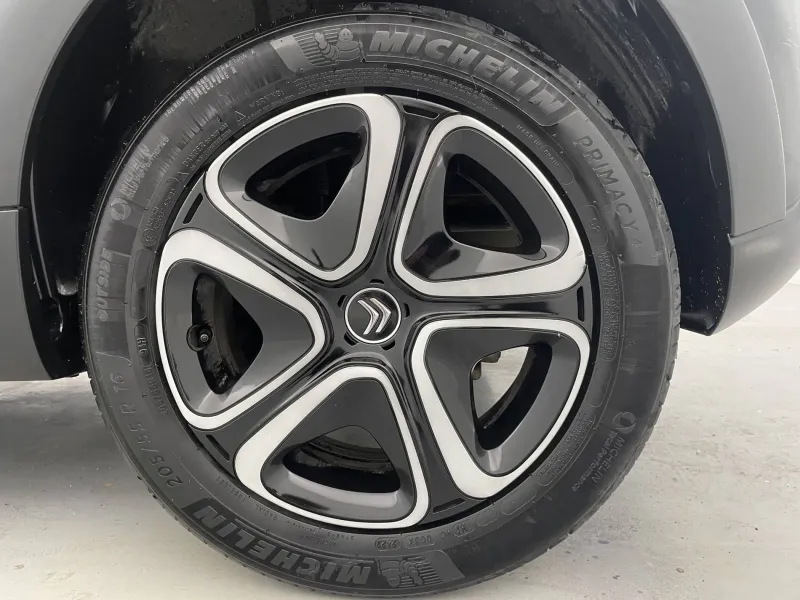 Image secondaire du véhicule 17