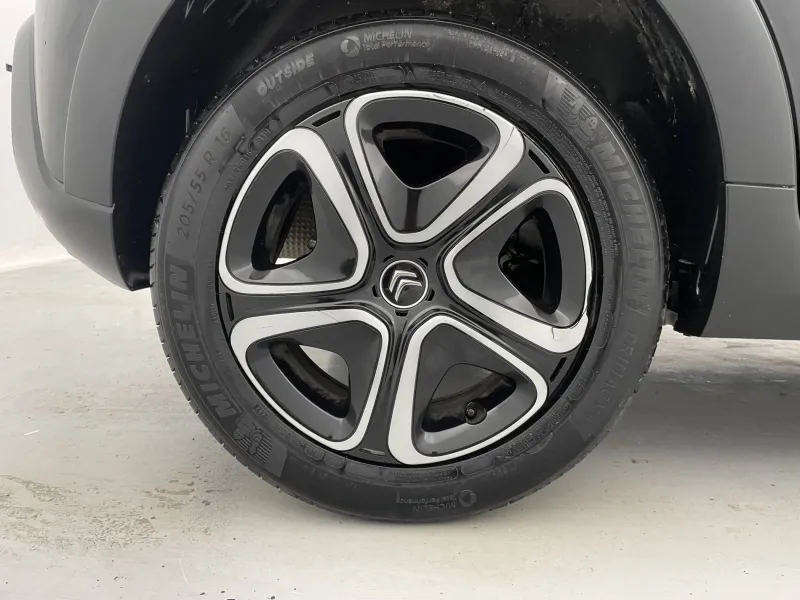 Image secondaire du véhicule 20