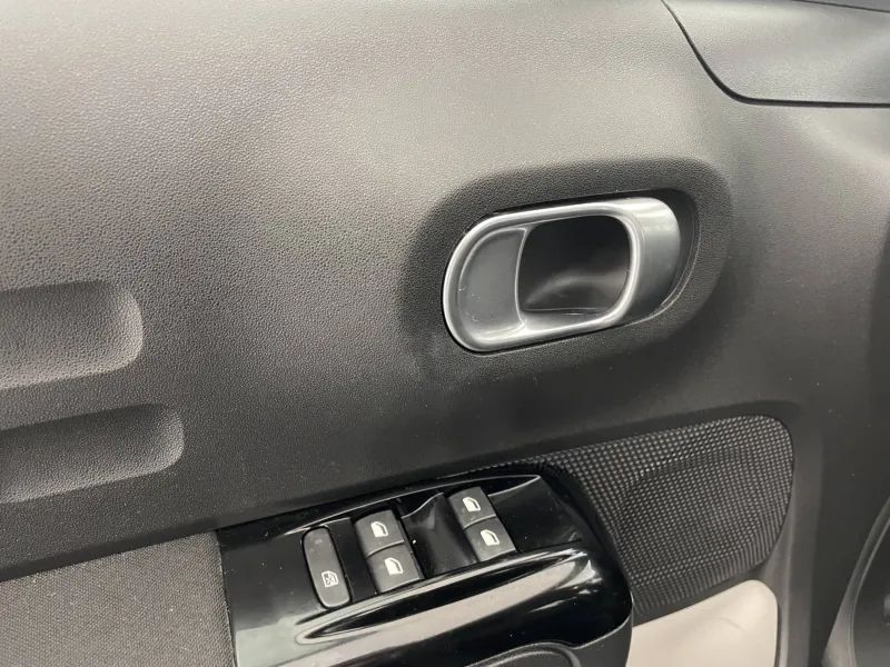 Image secondaire du véhicule 29