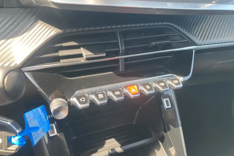 Image secondaire du véhicule 12