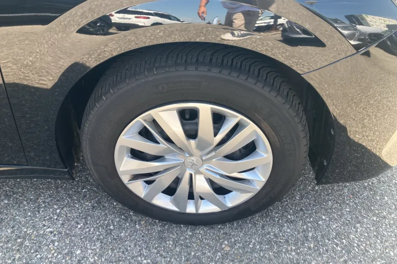 Image secondaire du véhicule 16