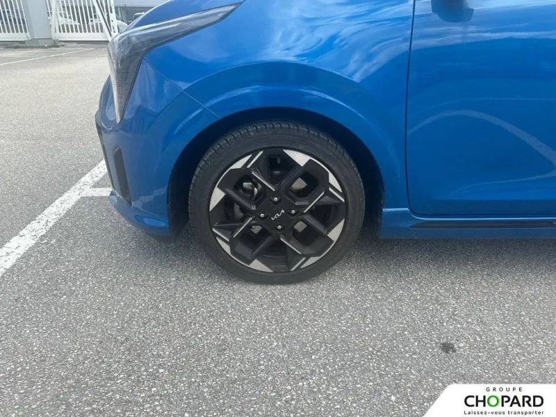 Image secondaire du véhicule 4