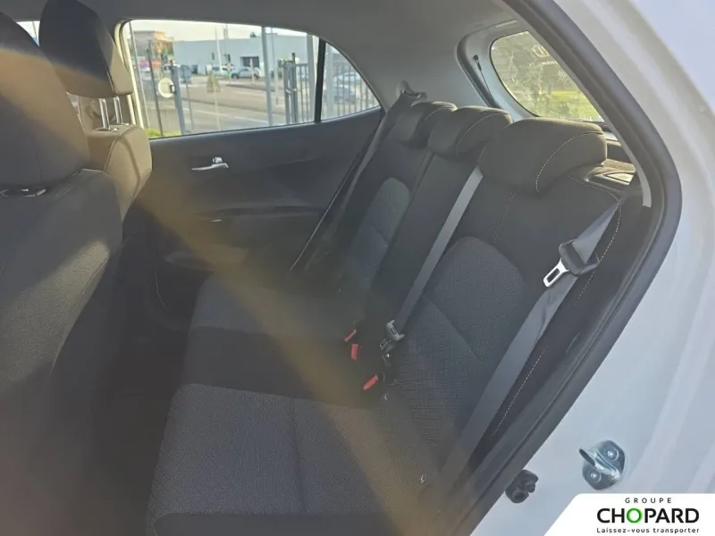 Image secondaire du véhicule 19