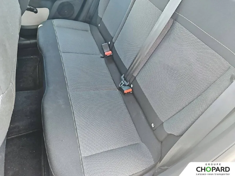 Image secondaire du véhicule 19