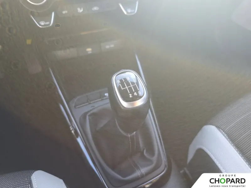 Image secondaire du véhicule 22