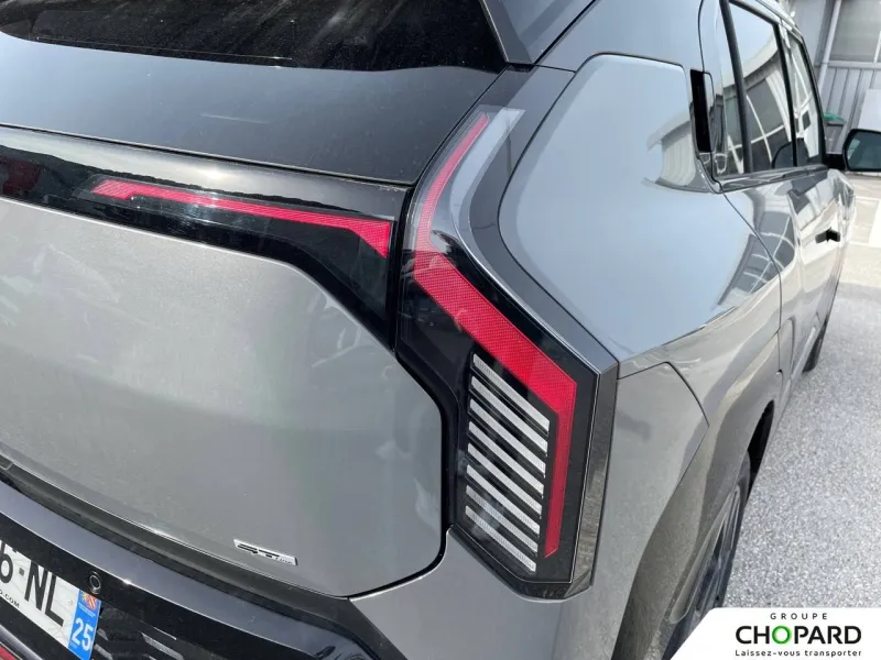 Image secondaire du véhicule 24