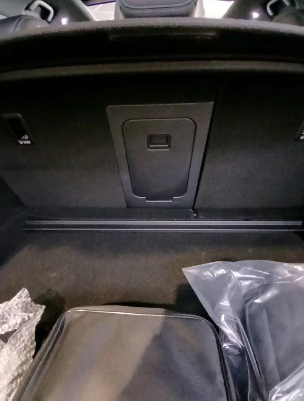 Image secondaire du véhicule 14