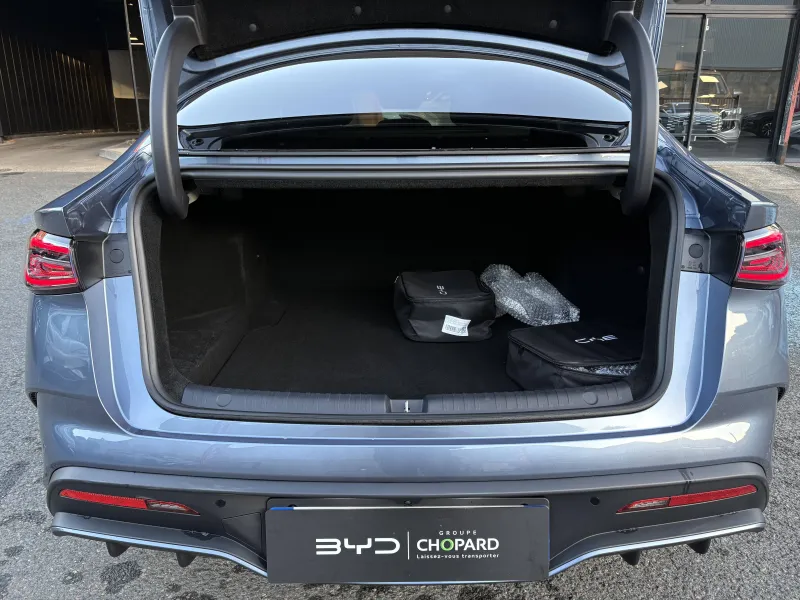 Image secondaire du véhicule 10