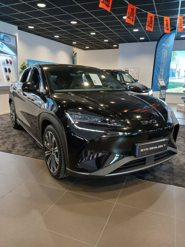 BYD-SEALION 7-Sealion 7 91.3 kWh 530ch AWD BYD-SEALION 7-d'occasion chez BYD Cannes