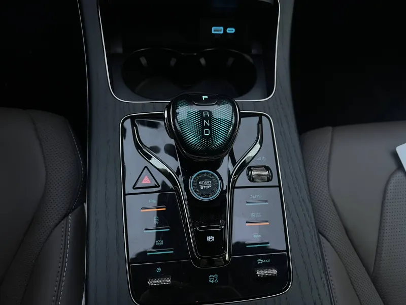 Image secondaire du véhicule 15