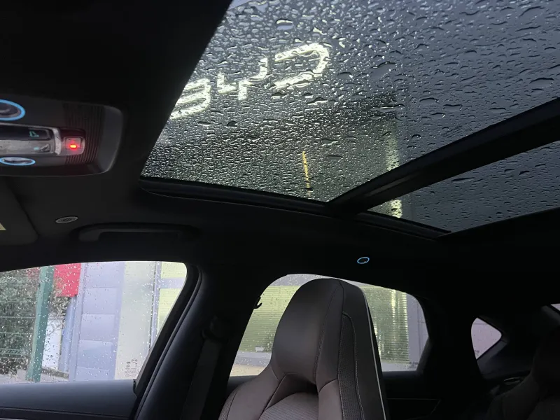 Image secondaire du véhicule 18