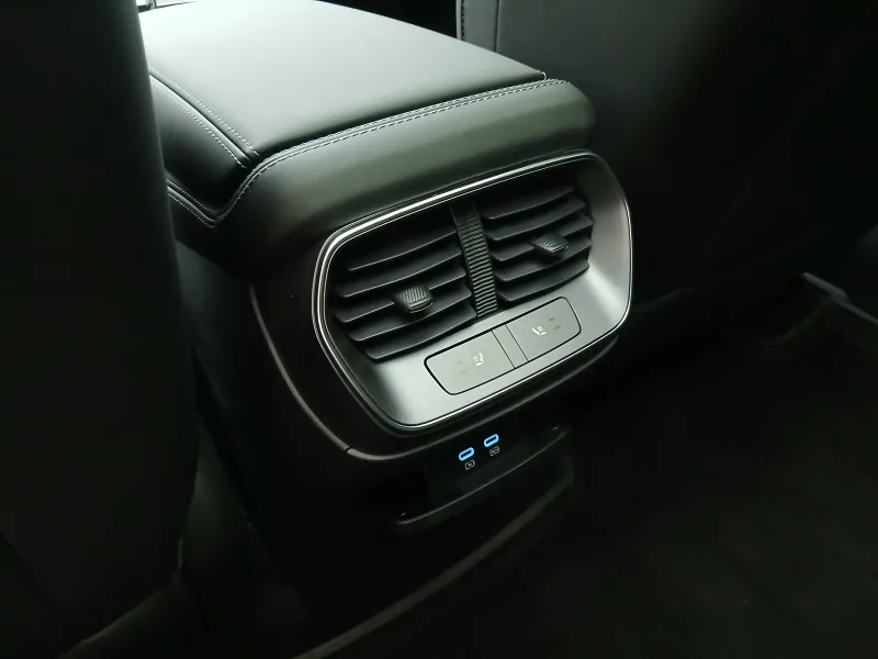 Image secondaire du véhicule 15